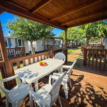 Happy Camp Mobile Homes In La Vecchia Torre Camping