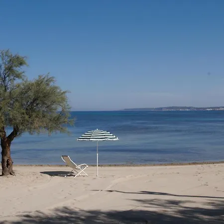 Camping Happy Camp Mobile Homes In La Vecchia Torre *